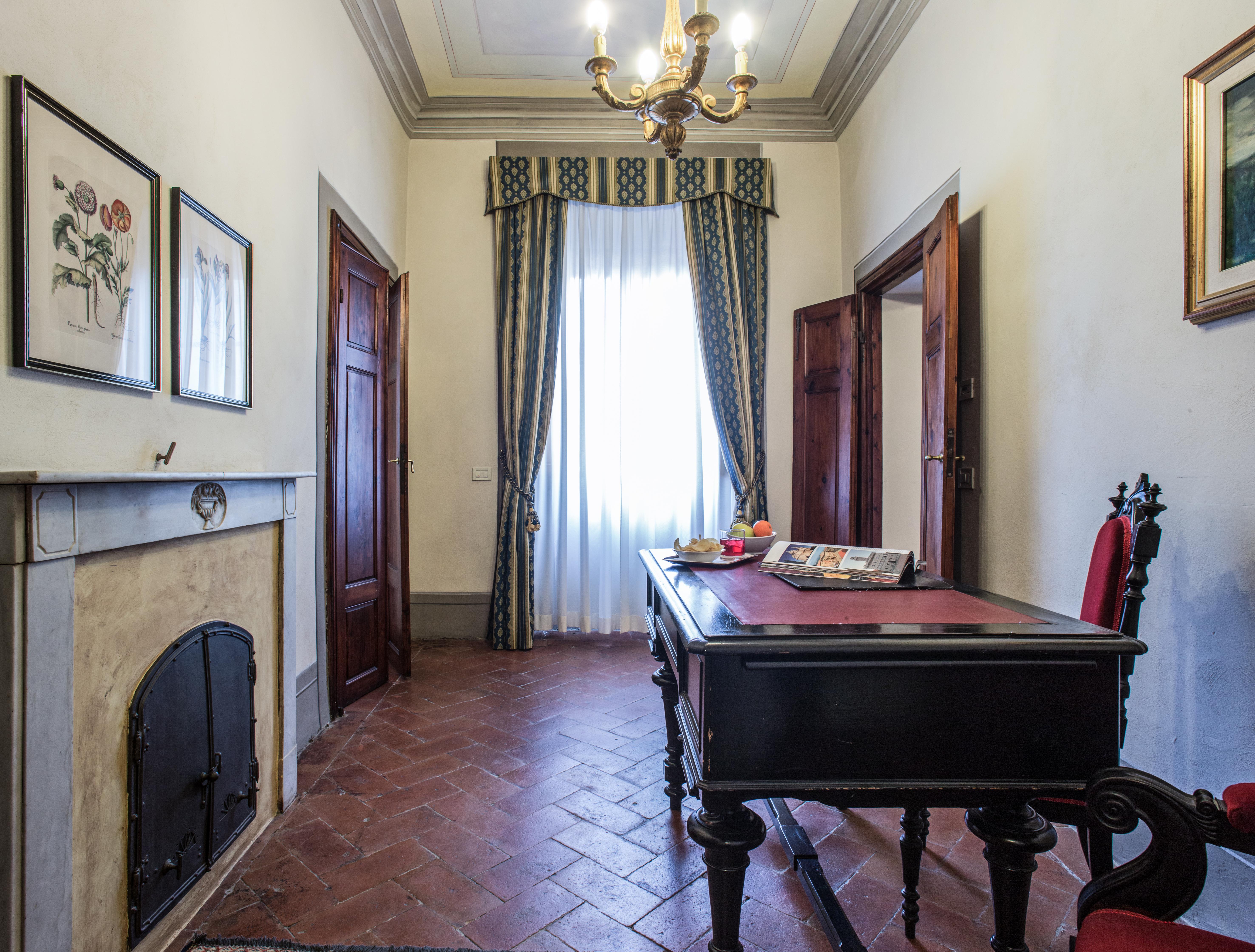 Palazzo Leopoldo Dimora Storica & Spa ราดดา อิน เคียนติ ภายนอก รูปภาพ