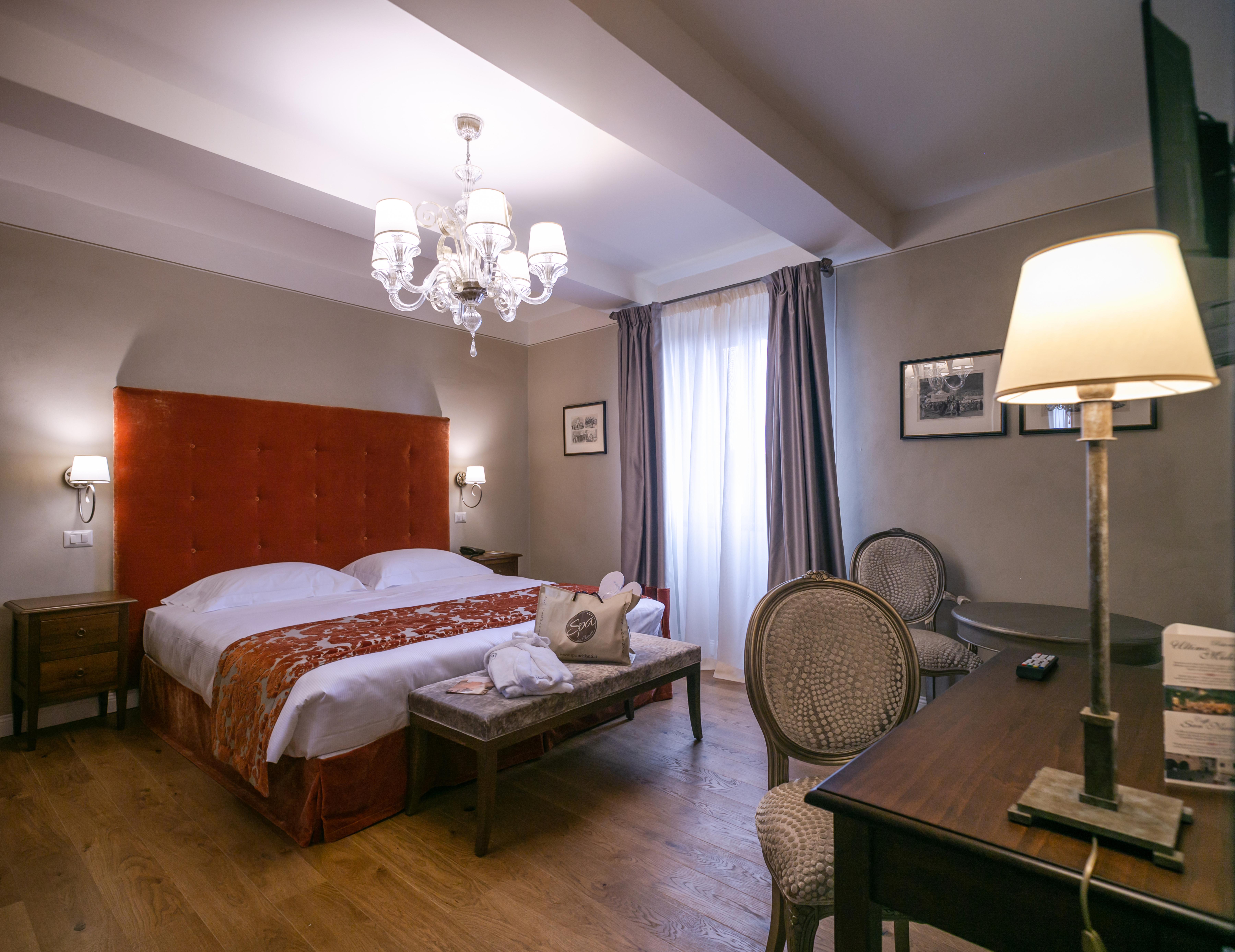 Palazzo Leopoldo Dimora Storica & Spa ราดดา อิน เคียนติ ภายนอก รูปภาพ