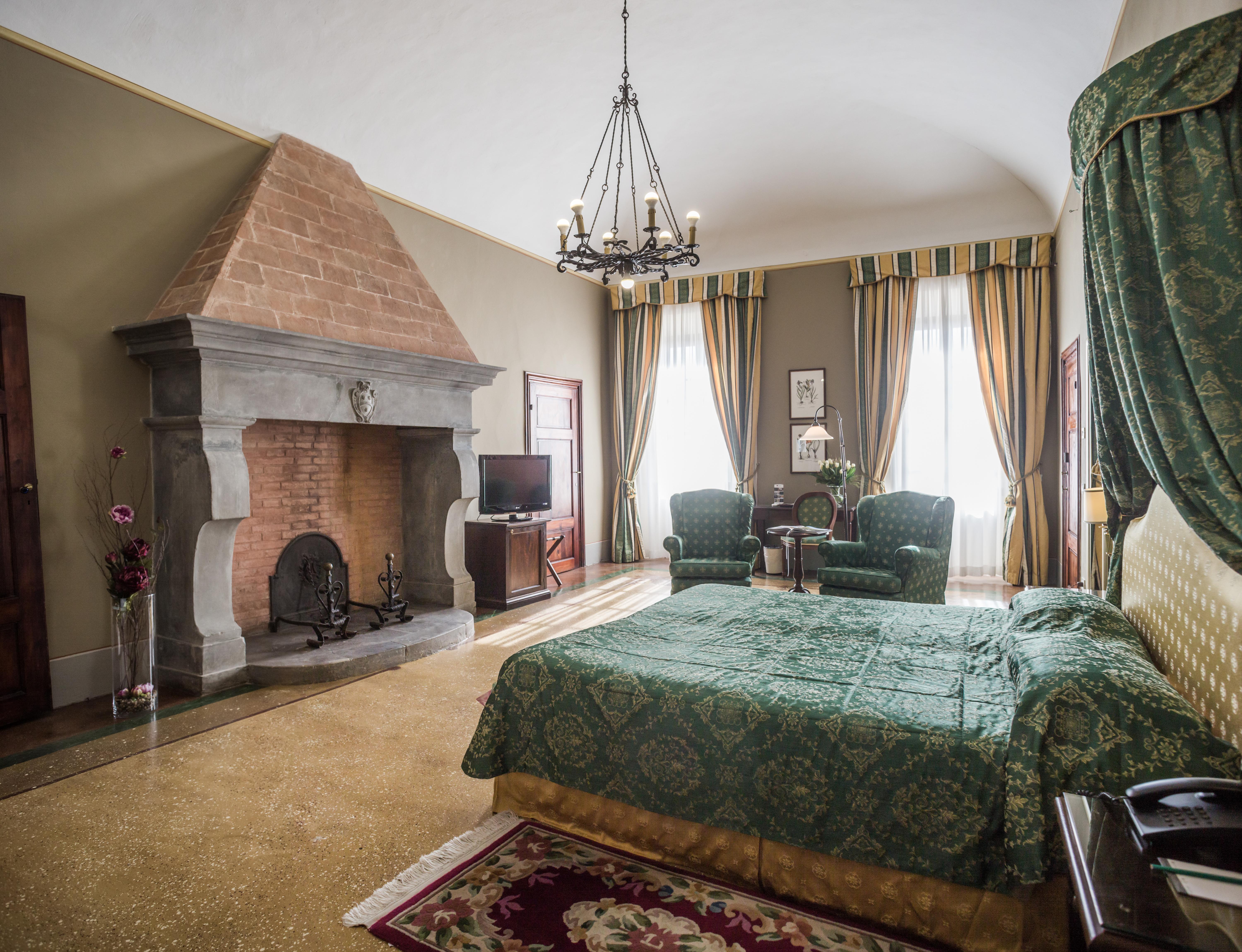 Palazzo Leopoldo Dimora Storica & Spa ราดดา อิน เคียนติ ภายนอก รูปภาพ