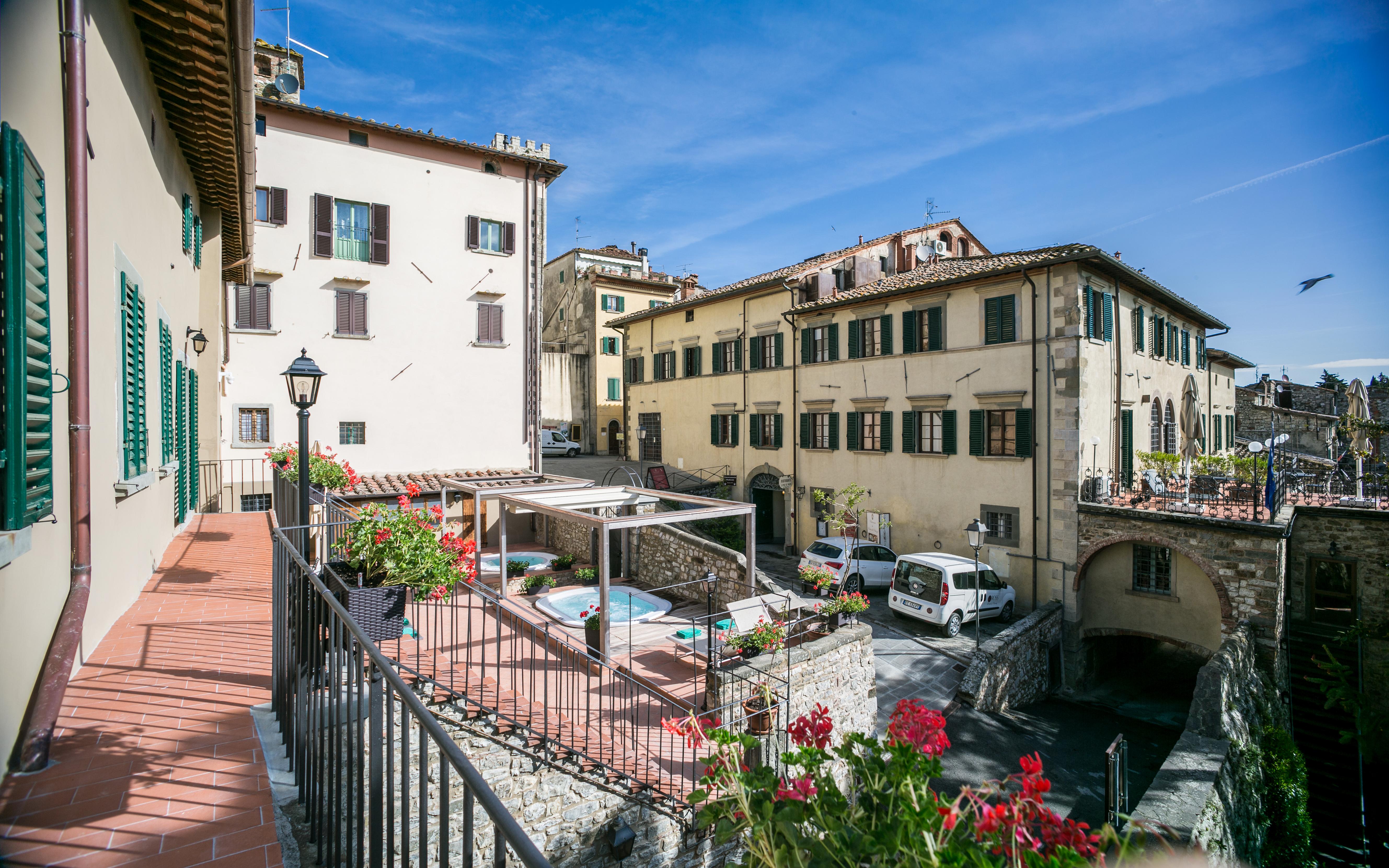 Palazzo Leopoldo Dimora Storica & Spa ราดดา อิน เคียนติ ภายนอก รูปภาพ
