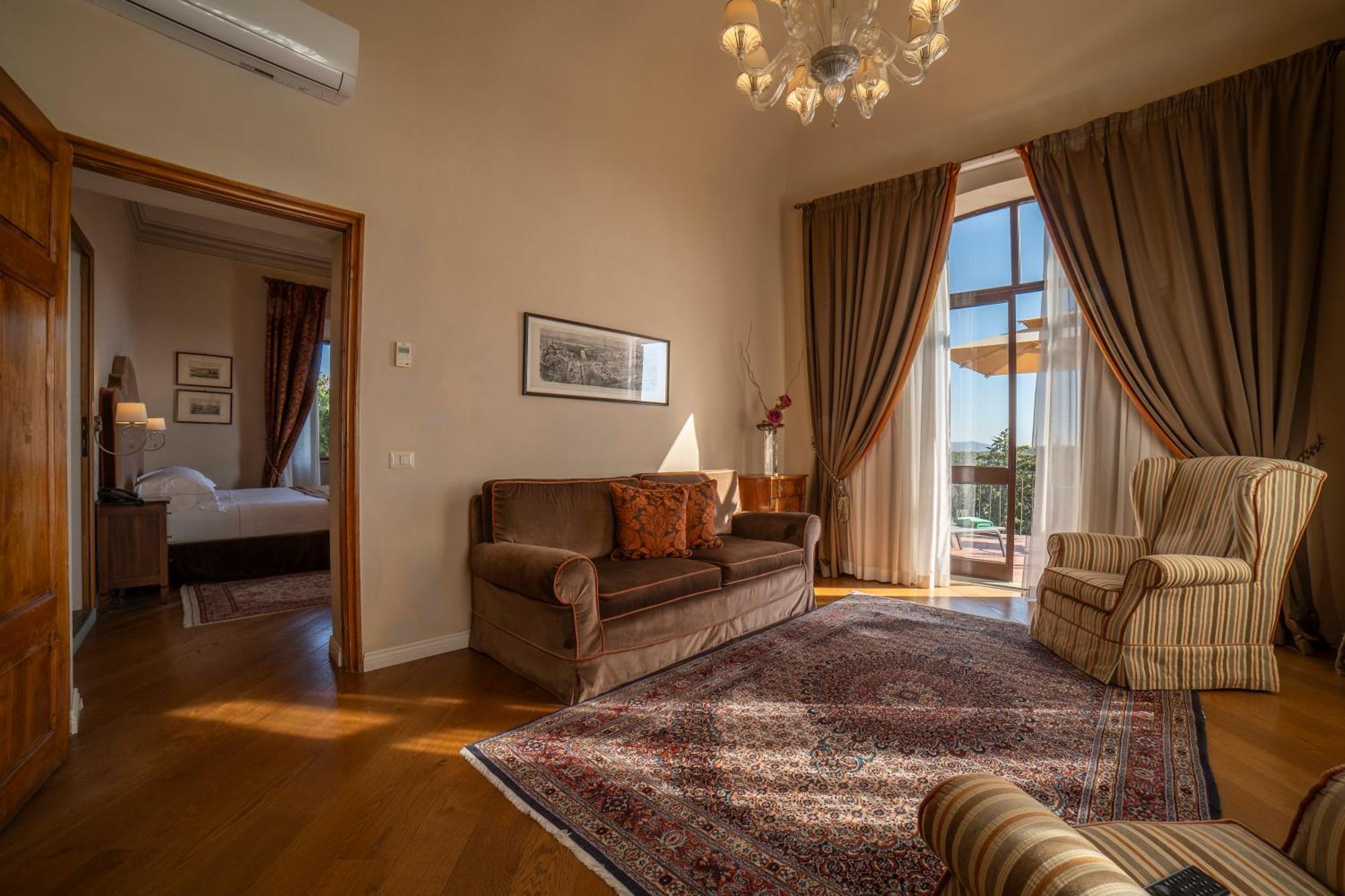 Palazzo Leopoldo Dimora Storica & Spa ราดดา อิน เคียนติ ภายนอก รูปภาพ